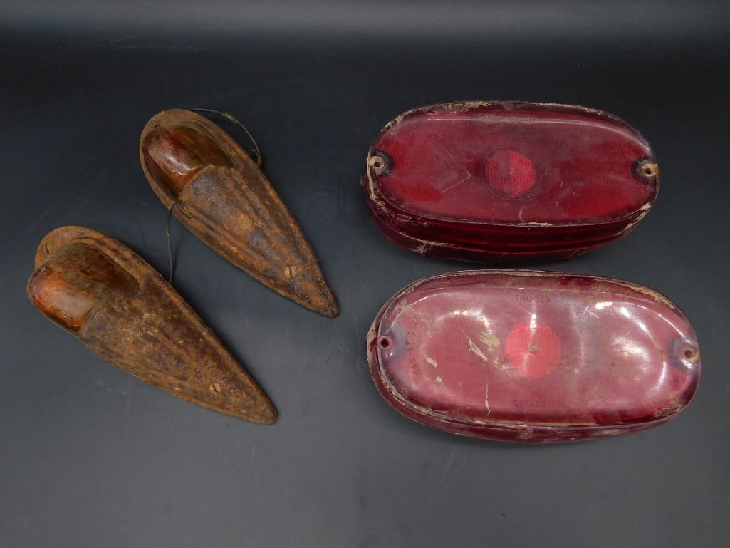 MARKER LIGHTS AND TAIL LIGHTS VINTAGE AUTOMOBILIA ANTIQUE (1 of 3)