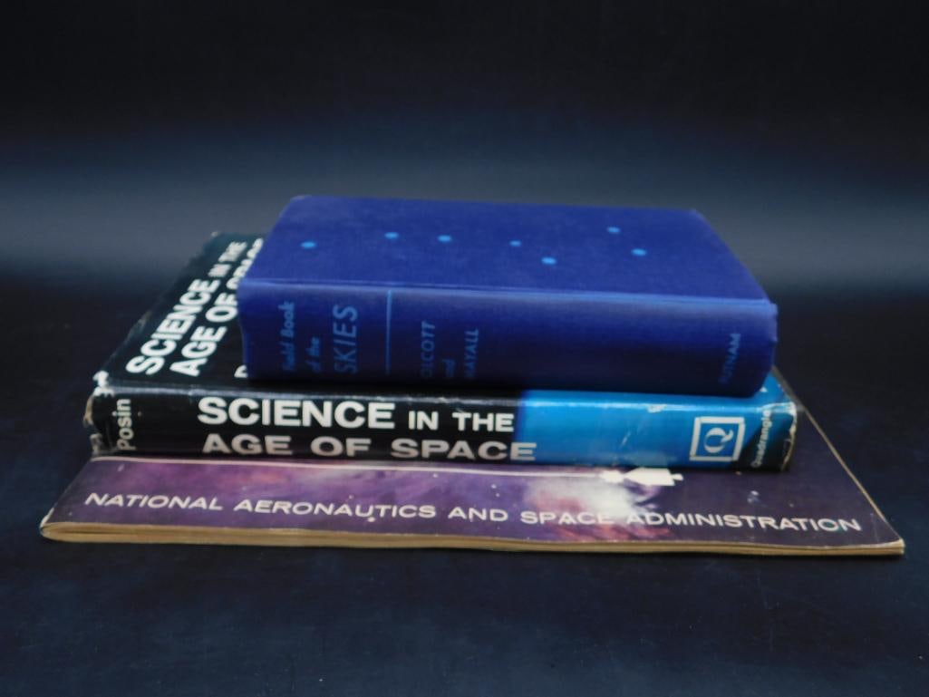 MIXED SPACE AND SCIENCE BOOKS VINTAGE ANTIQUE (1 of 4)