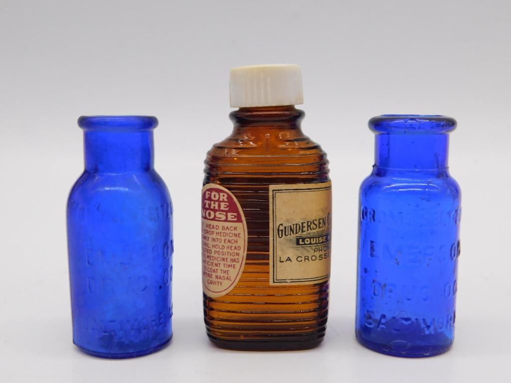 VINTAE GLASS BOTTLES BLUE GLASS AND BROWN GLASS: VINTAE GLASS BOTTLES BLUE GLASS AND BROWN GLASS