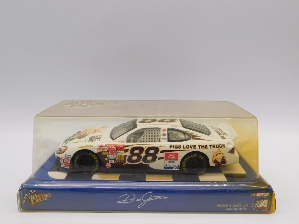 DALE JARRETT DIECAST CAR THE MUPPET SHOW (1 of 2)