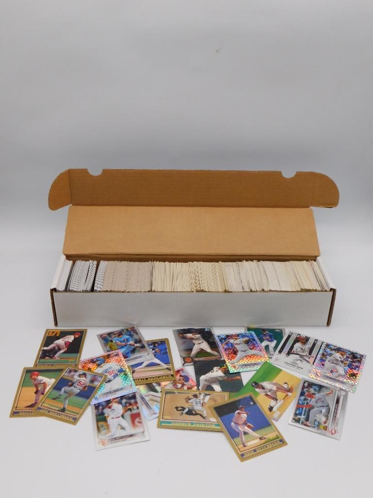VINTAGE SPORTS TRADING CARDS APPROXIMATELY 800 - 1000 CARDS: VINTAGE SPORTS TRADING CARDS APPROXIMATELY 800 - 1000 CARDS