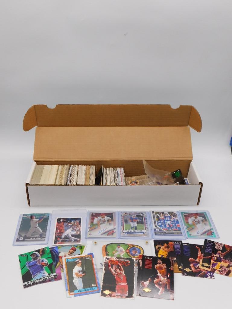 VINTAGE SPORTS TRADING CARDS APPROXIMATELY 500 CARDS (1 of 8)