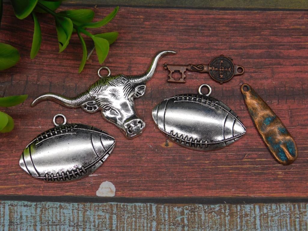 MIXED PENDANTS: MIXED PENDANTS