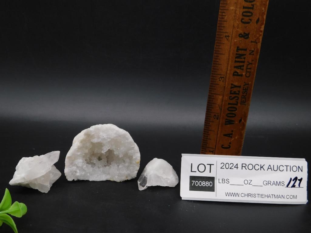 GEODE AND QUARTZ ROCK STONE LAPIDARY SPECIMEN - 2