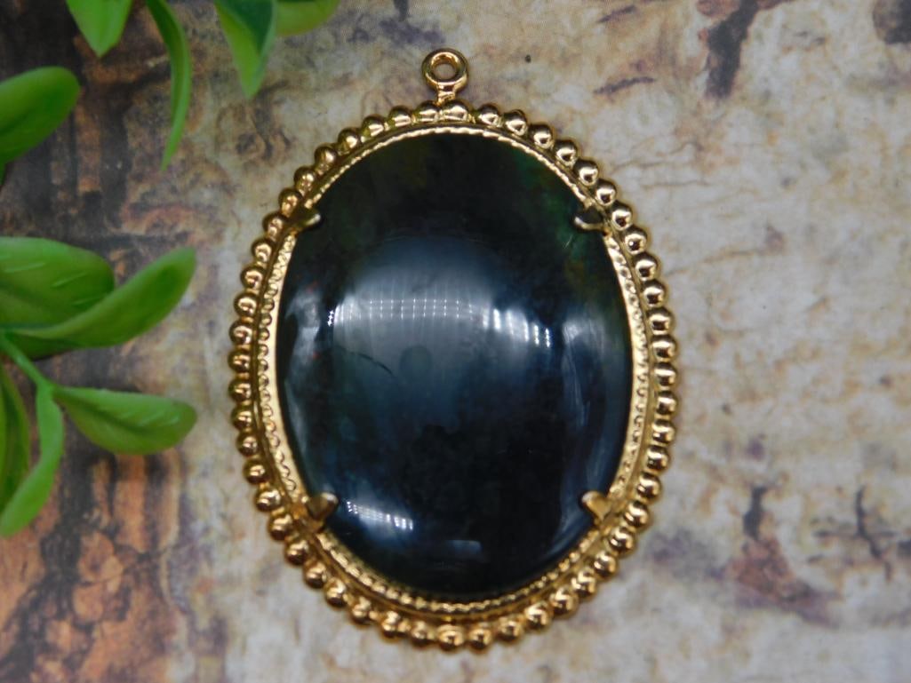 GENUINE STONE PENDANT ROCK STONE LAPIDARY SPECIMEN: GENUINE STONE PENDANT ROCK STONE LAPIDARY SPECIMEN
