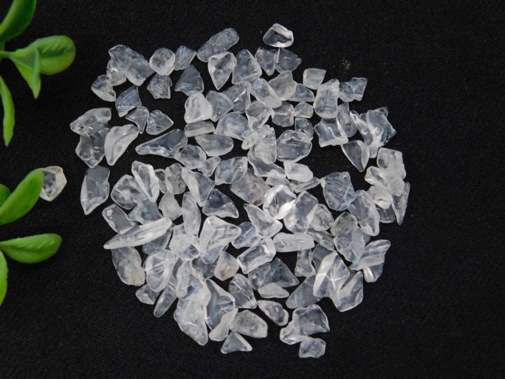 QUARTZ CHIPS ROCK STONE LAPIDARY SPECIMEN: QUARTZ CHIPS ROCK STONE LAPIDARY SPECIMEN