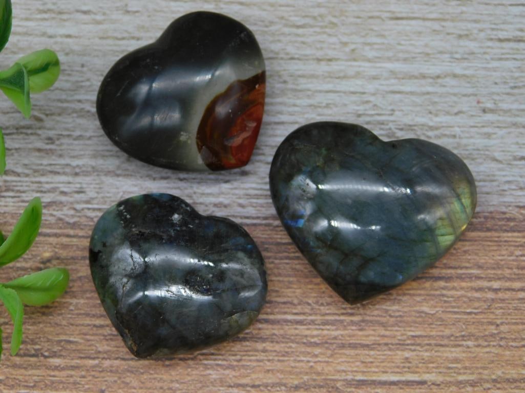STONE HEARTS ROCK STONE LAPIDARY SPECIMEN: STONE HEARTS ROCK STONE LAPIDARY SPECIMEN