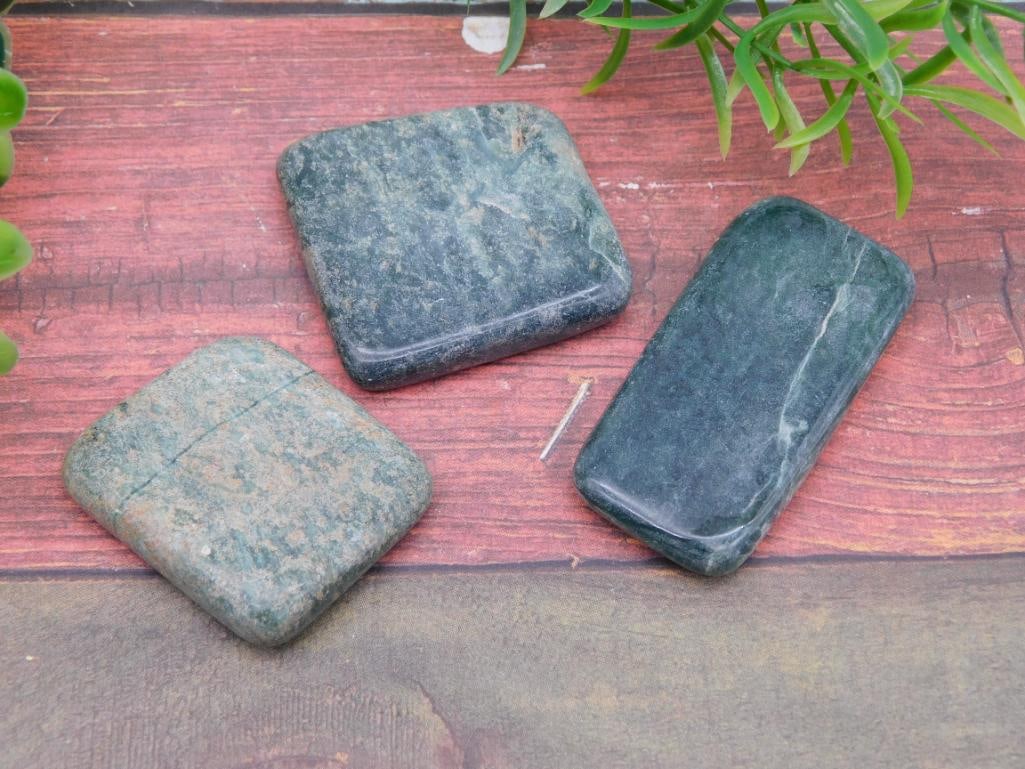 NEPHRITE JADE ROCK STONE LAPIDARY SPECIMEN (1 of 3)