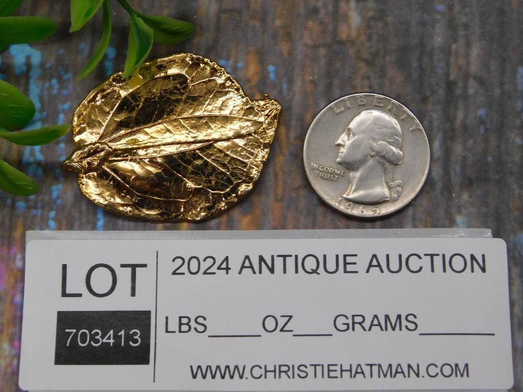 Gold Leaf-Shaped Pin/Brooch: Gold Leaf-Shaped Pin/Brooch