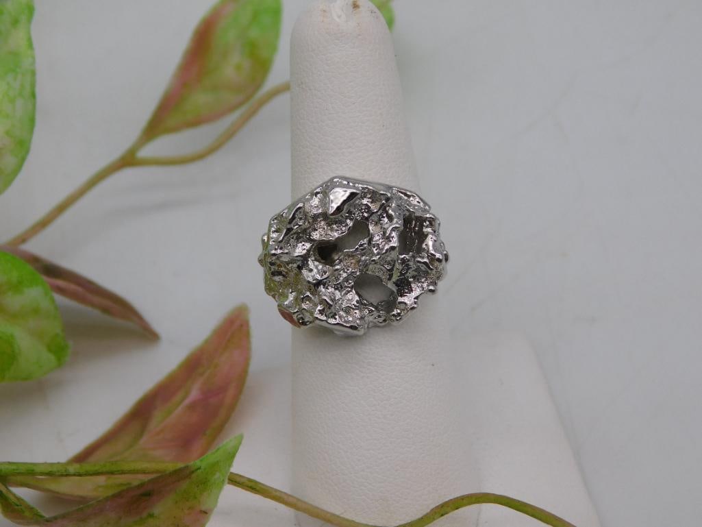 Silver-tone nugget ring with textured design (1 of 3)
