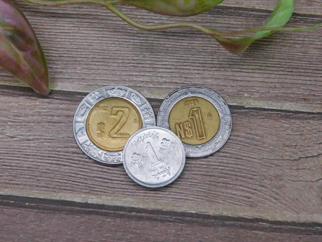 Mexican Peso Coins Set Including $1 and $2 Denominations: Mexican Peso Coins Set Including $1 and $2 Denominations