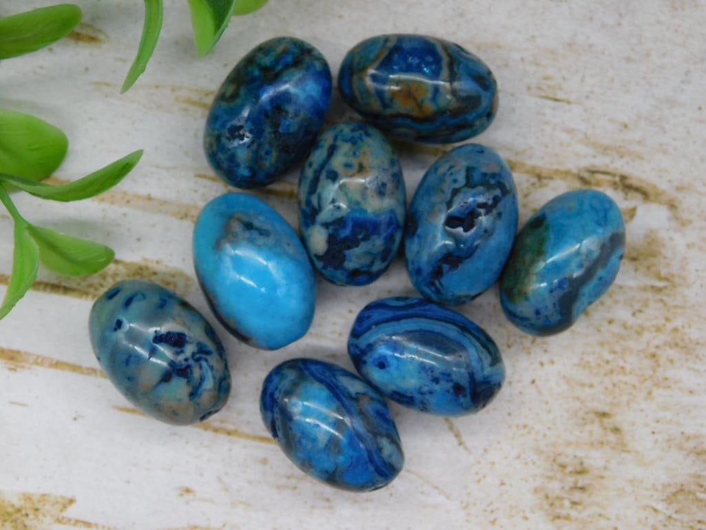 Lot of 8 Blue Cabochon Gemstones for Jewelry: Lot of 8 Blue Cabochon Gemstones for Jewelry