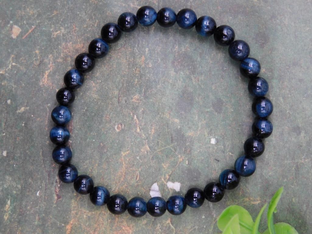 Blue Stone Bead Bracelet ROCK STONE LAPIDARY SPECIMEN: Blue Stone Bead Bracelet ROCK STONE LAPIDARY SPECIMEN