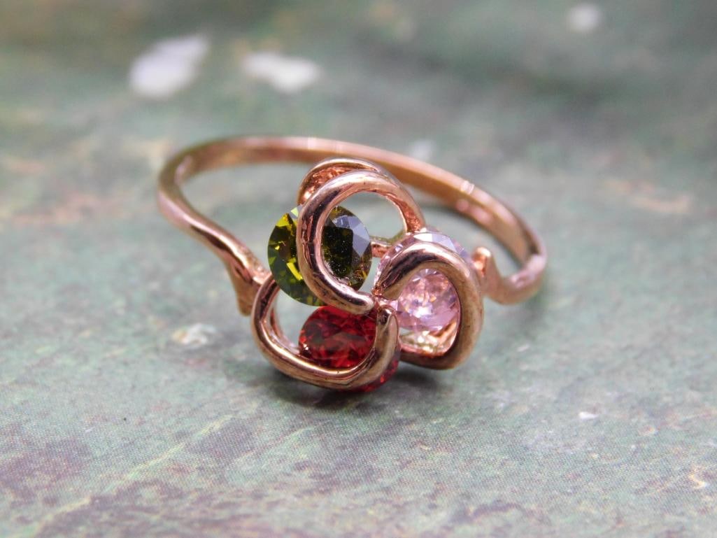 Gold-Tone Ring With Multi-Colored Gemstones: Gold-Tone Ring With Multi-Colored Gemstones