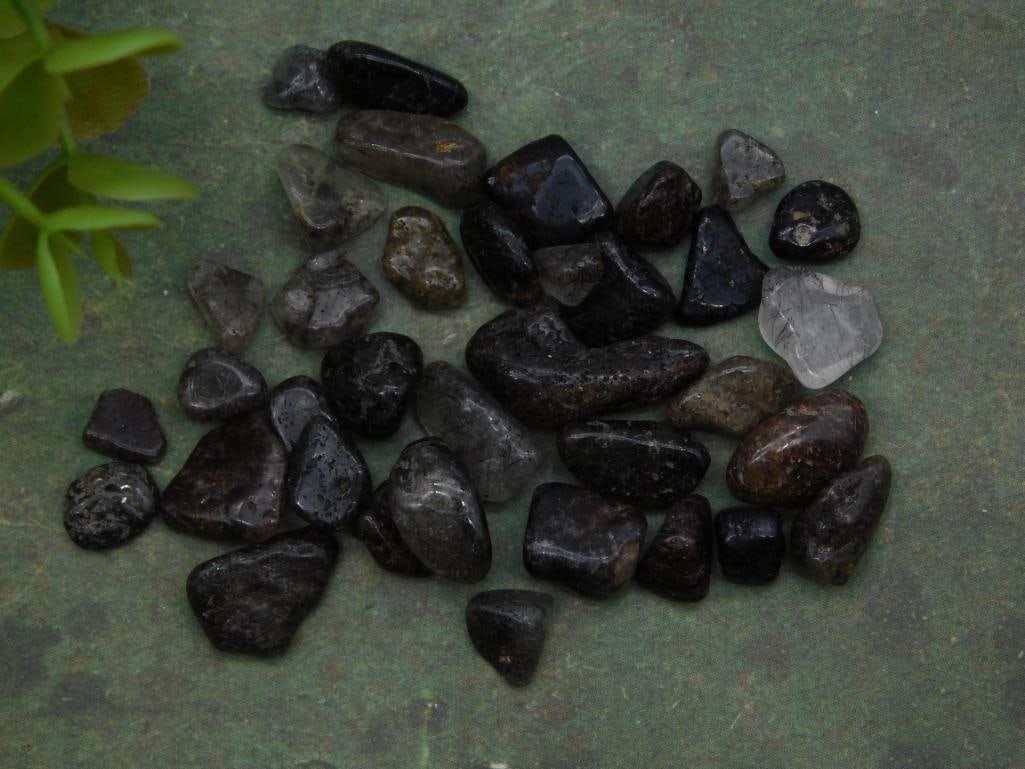 Black Quartz Gemstones Rock Stone Lapidary Specimen: Black Quartz Gemstones Rock Stone Lapidary Specimen