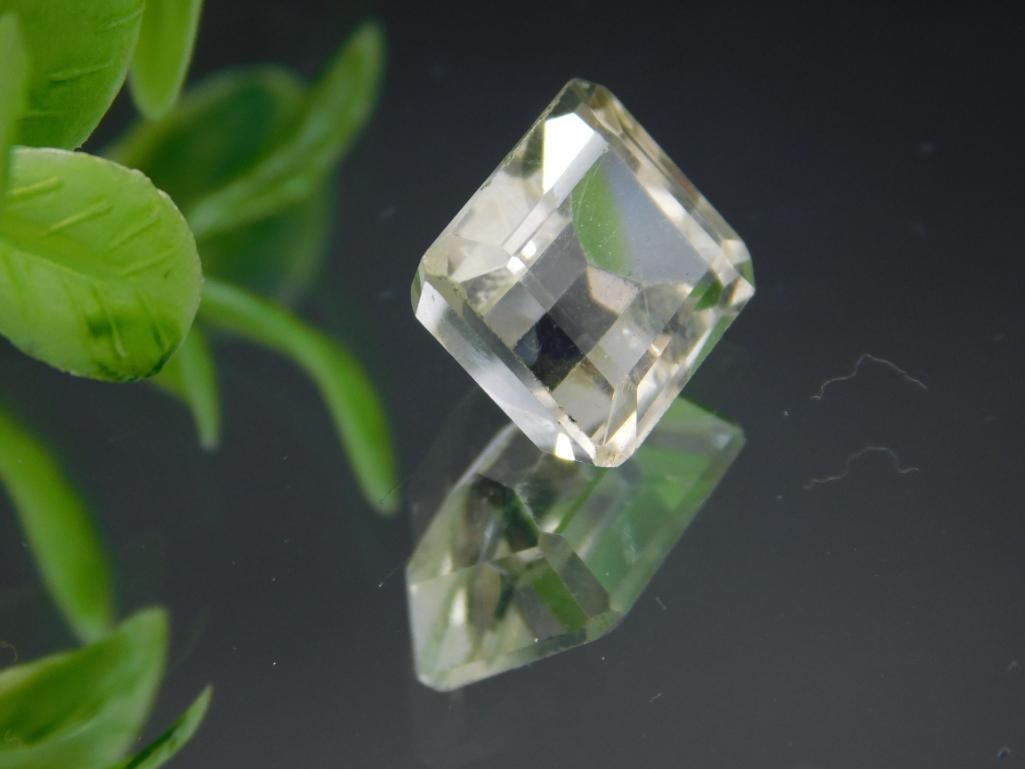 Faceted Rectangular-Cut Transparent Gemstone Rock Stone Lapidary Specimen (1 of 2)