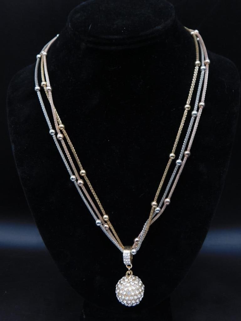 SPARKLE BALL NECKLACE: SPARKLE BALL NECKLACE