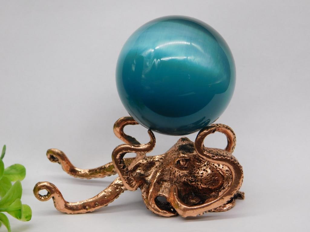 BLUE STONE SPHERE ON OCTOPUS DISPLAY ROCK STONE LAPIDARY SPECIMEN: BLUE STONE SPHERE ON OCTOPUS DISPLAY ROCK STONE LAPIDARY SPECIMEN