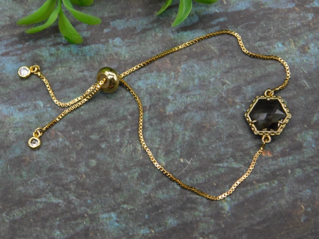 ADJUSTABLE BRACELET WITH STONE PENDANT ROCK STONE LAPIDARY SPECIMEN: ADJUSTABLE BRACELET WITH STONE PENDANT ROCK STONE LAPIDARY SPECIMEN