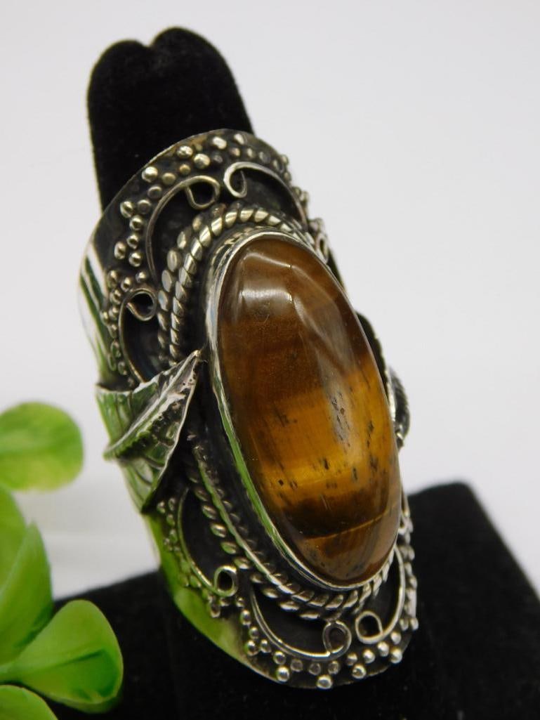 TIGER EYE RING SIZE 9 WITH INTRICATE TOOLING (1 of 2)