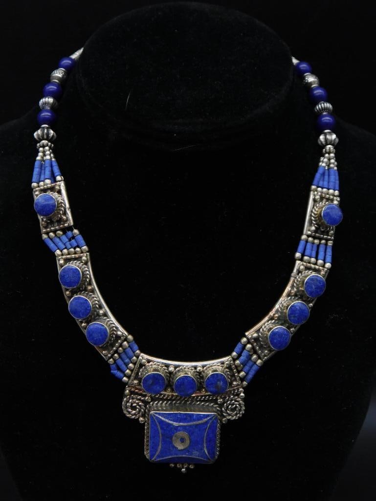 LAPIS LAZULI NECKLACE ROCK STONE LAPIDARY SPECIMEN: LAPIS LAZULI NECKLACE ROCK STONE LAPIDARY SPECIMEN