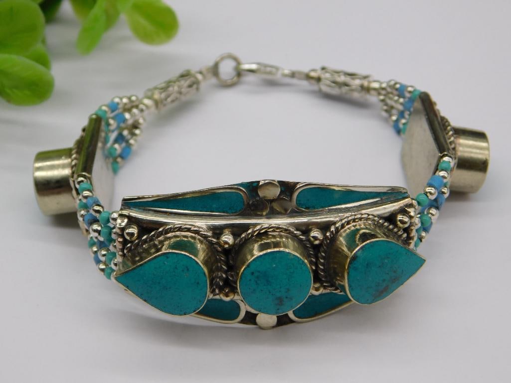TURQUOISE BRACELET ROCK STONE LAPIDARY SPECIMEN: TURQUOISE BRACELET ROCK STONE LAPIDARY SPECIMEN