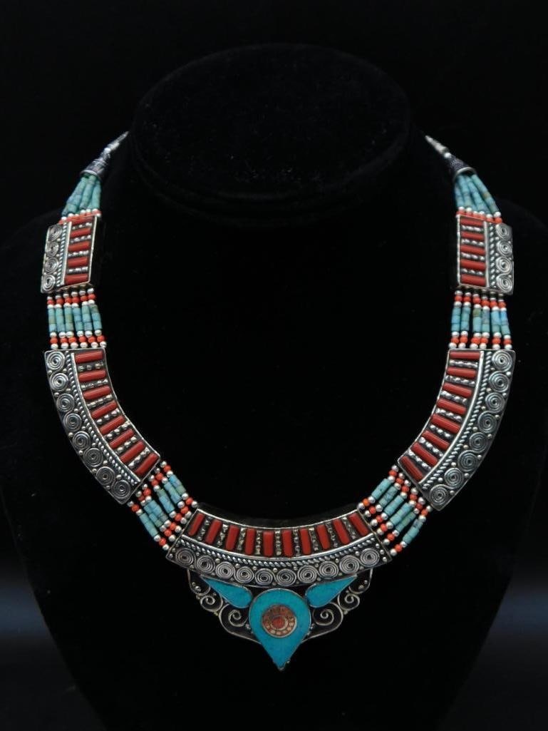 TURQUOISE AND RED CORAL NECKLACE ROCK STONE LAPIDARY SPECIMEN: TURQUOISE AND RED CORAL NECKLACE ROCK STONE LAPIDARY SPECIMEN