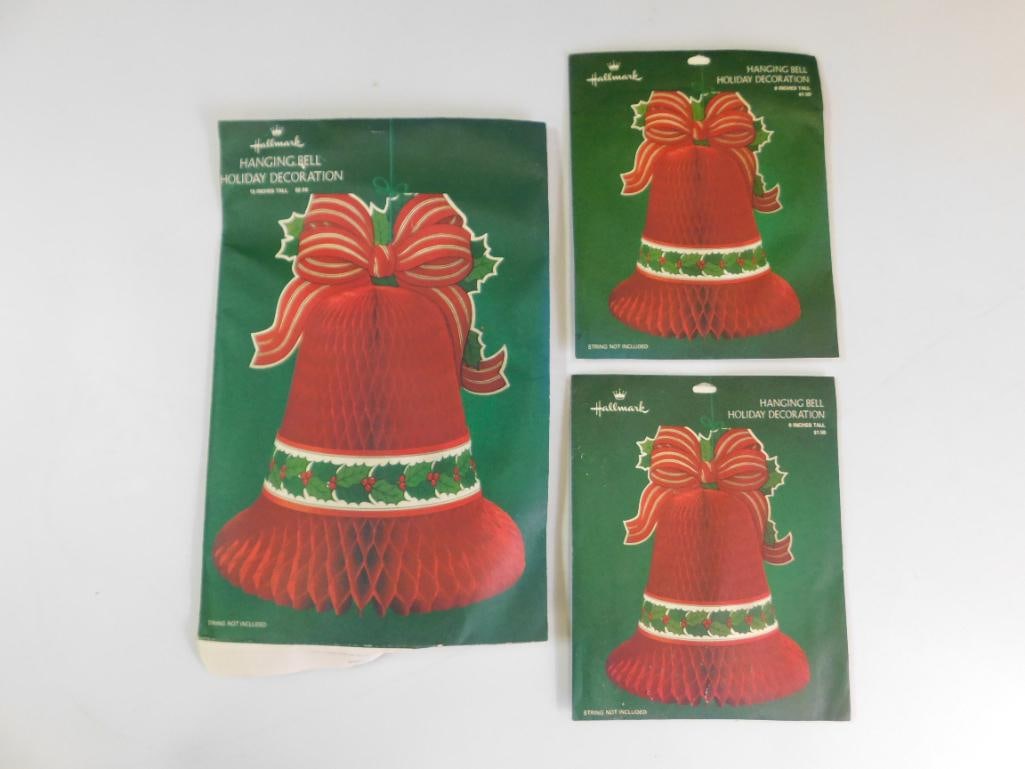 HALLMARK HANGING BELL HOLIDAY DECORATIONS VINTAGE ANTIQUE (1 of 4)
