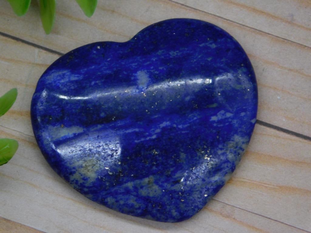 LAPIS LAZULI HEART ROCK STONE LAPIDARY SPECIMEN: LAPIS LAZULI HEART ROCK STONE LAPIDARY SPECIMEN