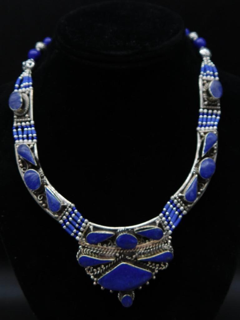LAPIS LAZULI STATEMENT NECKLACE ROCK STONE LAPIDARY SPECIMEN: LAPIS LAZULI STATEMENT NECKLACE ROCK STONE LAPIDARY SPECIMEN