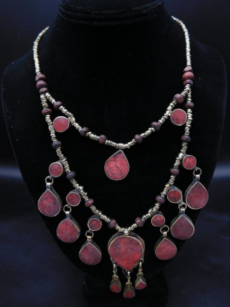 RED JASPER NECKLACE ROCK STONE LAPIDARY SPECIMEN: RED JASPER NECKLACE ROCK STONE LAPIDARY SPECIMEN — Part of our Discover Vintage Vault, Crystals and Gems auction at HATMAN'S Auctions! Please see photos for measurements and condition. YES, we have