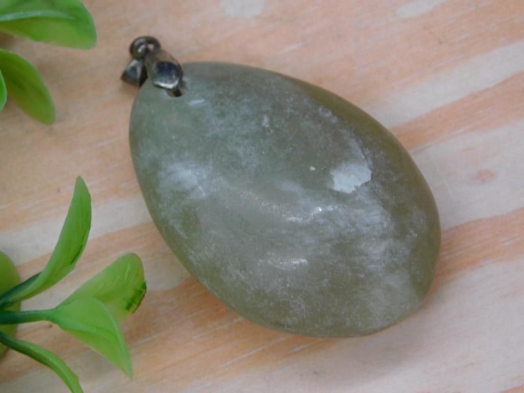 STONE PENDANT ROCK STONE LAPIDARY SPECIMEN: STONE PENDANT ROCK STONE LAPIDARY SPECIMEN — Part of our Discover Vintage Vault, Crystals and Gems auction at HATMAN'S Auctions! Please see photos for measurements and condition. YES, we have