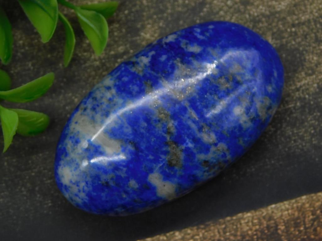 LAPIS LAZULI PALM STONE ROCK STONE LAPIDARY SPECIMEN: LAPIS LAZULI PALM STONE ROCK STONE LAPIDARY SPECIMEN — Part of our Discover Vintage Vault, Crystals and Gems auction at HATMAN'S Auctions! Please see photos for measurements and condition. YES, we