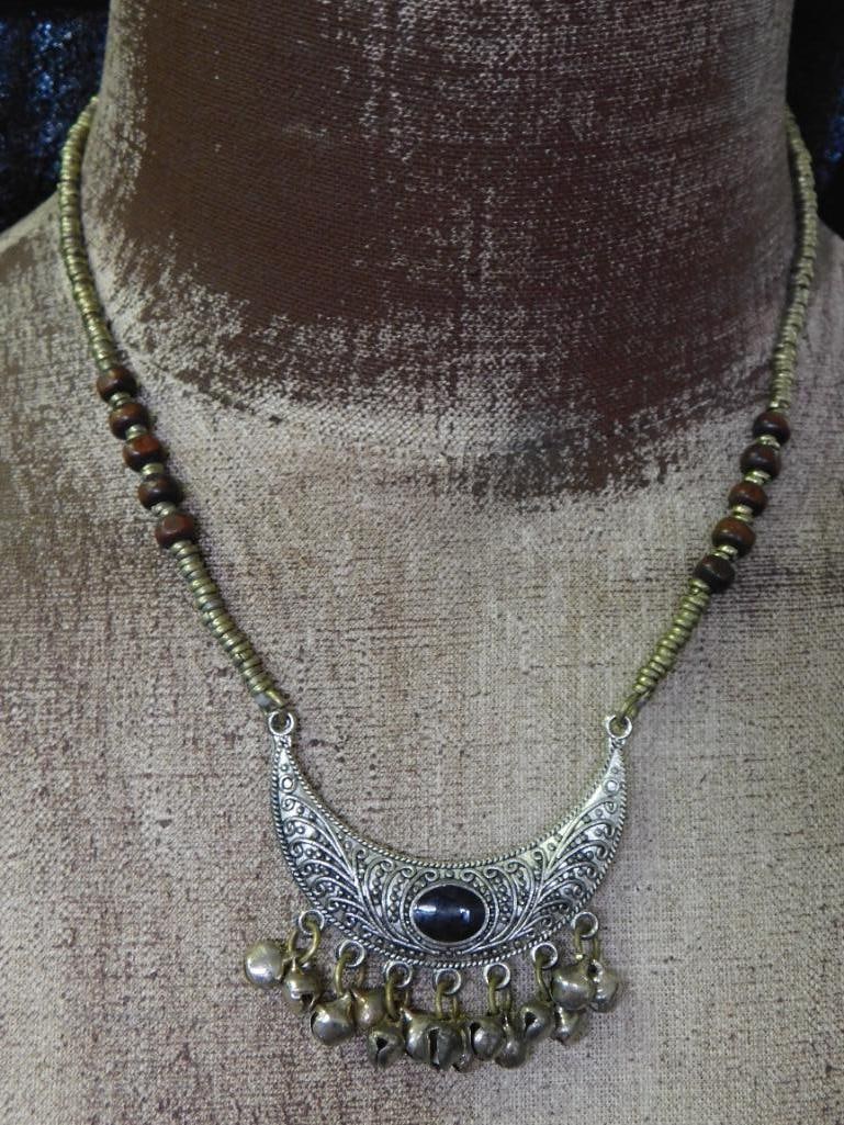 ONYX CRESCENT MOON NECKLACE WITH BELLS ROCK STONE LAPIDARY SPECIMEN: ONYX CRESCENT MOON NECKLACE WITH BELLS ROCK STONE LAPIDARY SPECIMEN — Part of our Discover Vintage Vault, Crystals and Gems auction at HATMAN'S Auctions! Please see photos for measurements and