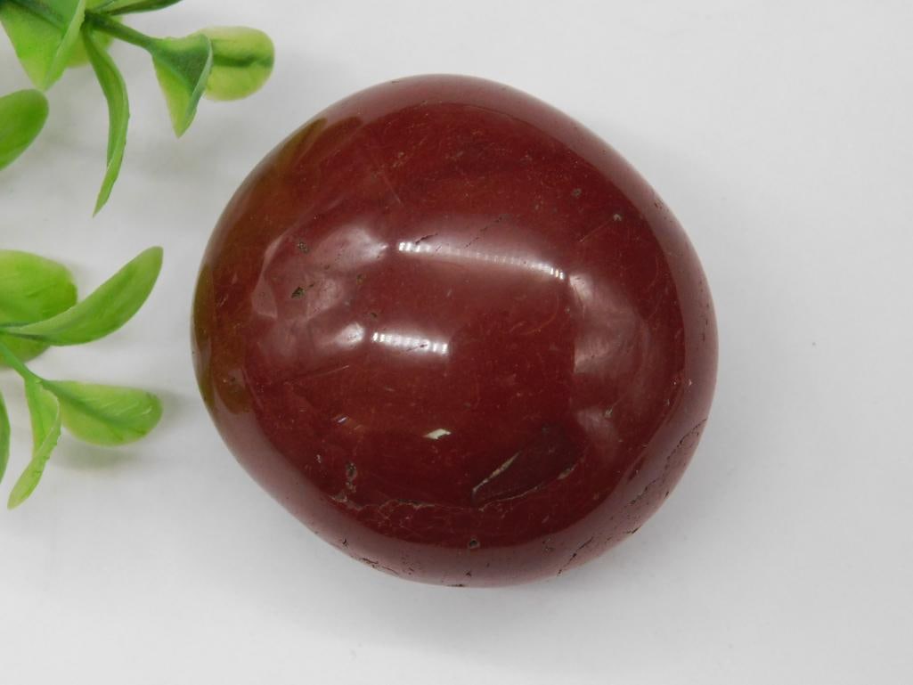 ROCK STONE LAPIDARY SPECIMEN: ROCK STONE LAPIDARY SPECIMEN — Part of our Discover Vintage Vault, Crystals and Gems auction at HATMAN'S Auctions! Please see photos for measurements and condition. YES, we have in-house shipping! W