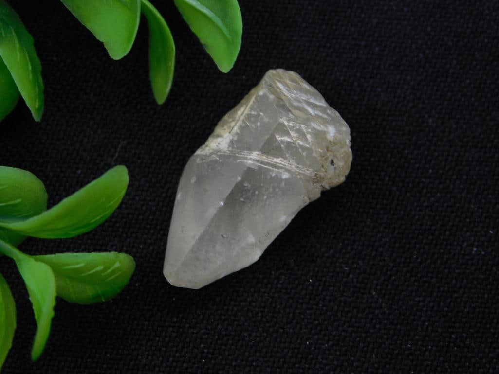 ROCK STONE LAPIDARY SPECIMEN: ROCK STONE LAPIDARY SPECIMEN — Part of our Discover Vintage Vault, Crystals and Gems auction at HATMAN'S Auctions! Please see photos for measurements and condition. YES, we have in-house shipping!
