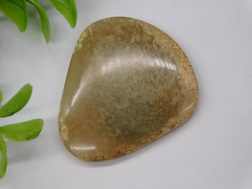 ROCK STONE LAPIDARY SPECIMEN: ROCK STONE LAPIDARY SPECIMEN — Part of our Discover Vintage Vault, Crystals and Gems auction at HATMAN'S Auctions! Please see photos for measurements and condition. YES, we have in-house shipping!