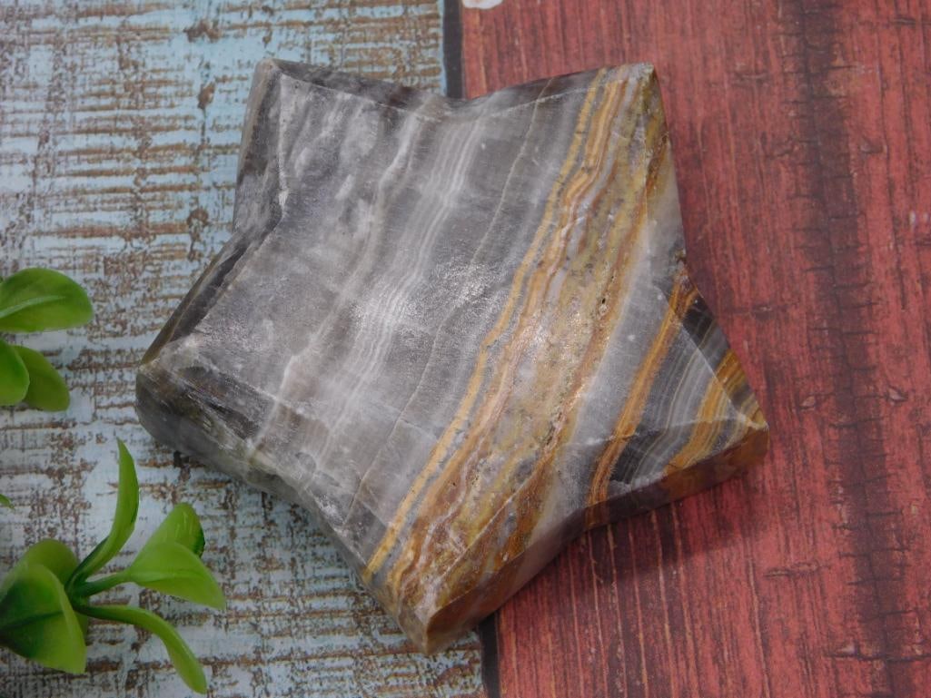 BANDED CALCITE STAR ROCK STONE LAPIDARY SPECIMEN: BANDED CALCITE STAR ROCK STONE LAPIDARY SPECIMEN — Part of our Discover Vintage Vault, Crystals and Gems auction at HATMAN'S Auctions! Please see photos for measurements and condition. YES, we have