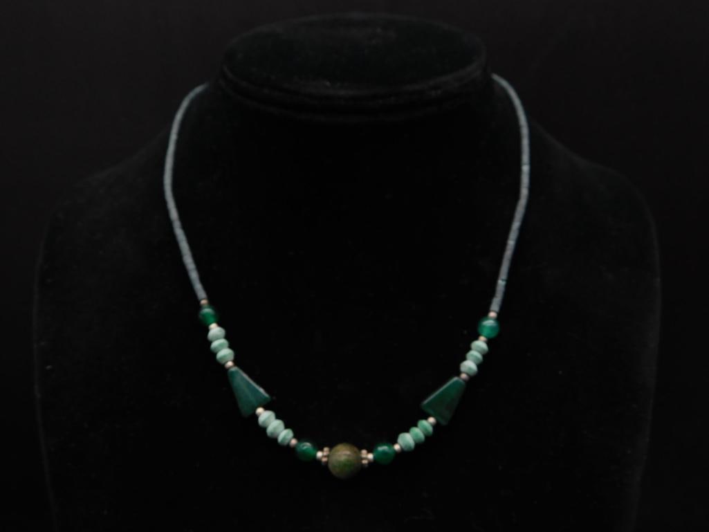 MIXED STONE NECKLACE ROCK STONE LAPIDARY SPECIMEN: MIXED STONE NECKLACE ROCK STONE LAPIDARY SPECIMEN — Part of our Discover Vintage Vault, Crystals and Gems auction at HATMAN'S Auctions! Please see photos for measurements and condition. YES, we have