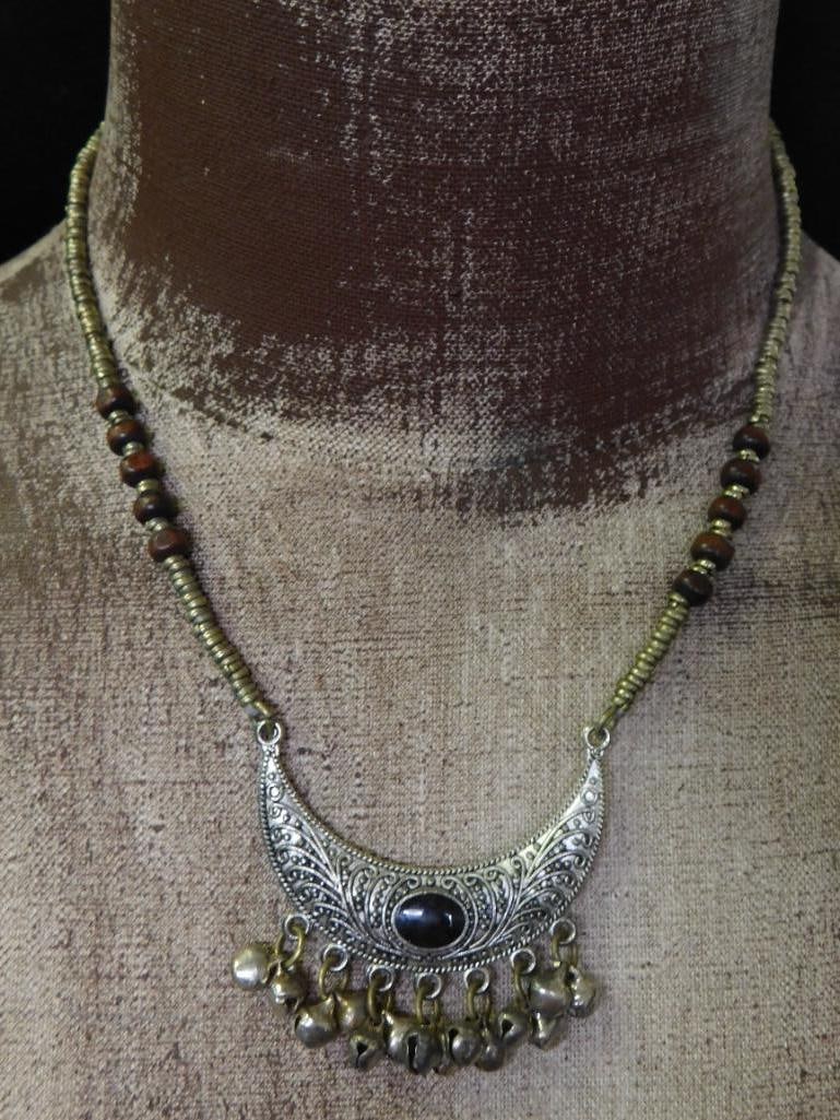 ONYX CRESCENT MOON NECKLACE WITH BELLS ROCK STONE LAPIDARY SPECIMEN: ONYX CRESCENT MOON NECKLACE WITH BELLS ROCK STONE LAPIDARY SPECIMEN — Part of our Discover Vintage Vault, Crystals and Gems auction at HATMAN'S Auctions! Please see photos for measurements and