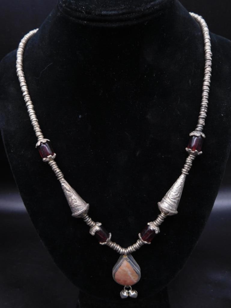 STONE NECKLACE WITH INTRICATE BEADS ROCK STONE LAPIDARY SPECIMEN: STONE NECKLACE WITH INTRICATE BEADS ROCK STONE LAPIDARY SPECIMEN — Part of our Discover Vintage Vault, Crystals and Gems auction at HATMAN'S Auctions! Please see photos for measurements and conditio