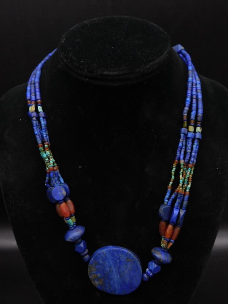 MIXED STONE NECKLACE ROCK STONE LAPIDARY SPECIMEN: MIXED STONE NECKLACE ROCK STONE LAPIDARY SPECIMEN — Part of our Discover Vintage Vault, Crystals and Gems auction at HATMAN'S Auctions! Please see photos for measurements and condition. YES, we have
