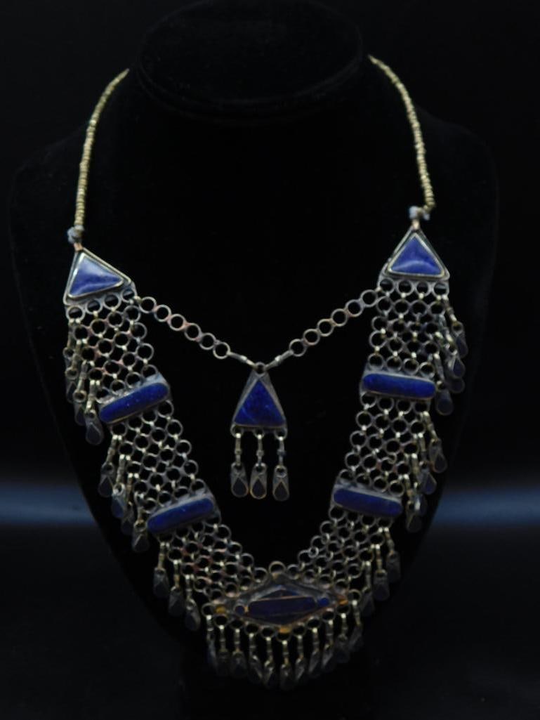 LAPIS LAZULI NECKLACE WITH INTRICATE CHAIN WORK ROCK STONE LAPIDARY SPECIMEN: LAPIS LAZULI NECKLACE WITH INTRICATE CHAIN WORK ROCK STONE LAPIDARY SPECIMEN — Part of our Discover Vintage Vault, Crystals and Gems auction at HATMAN'S Auctions! Please see photos for measurements