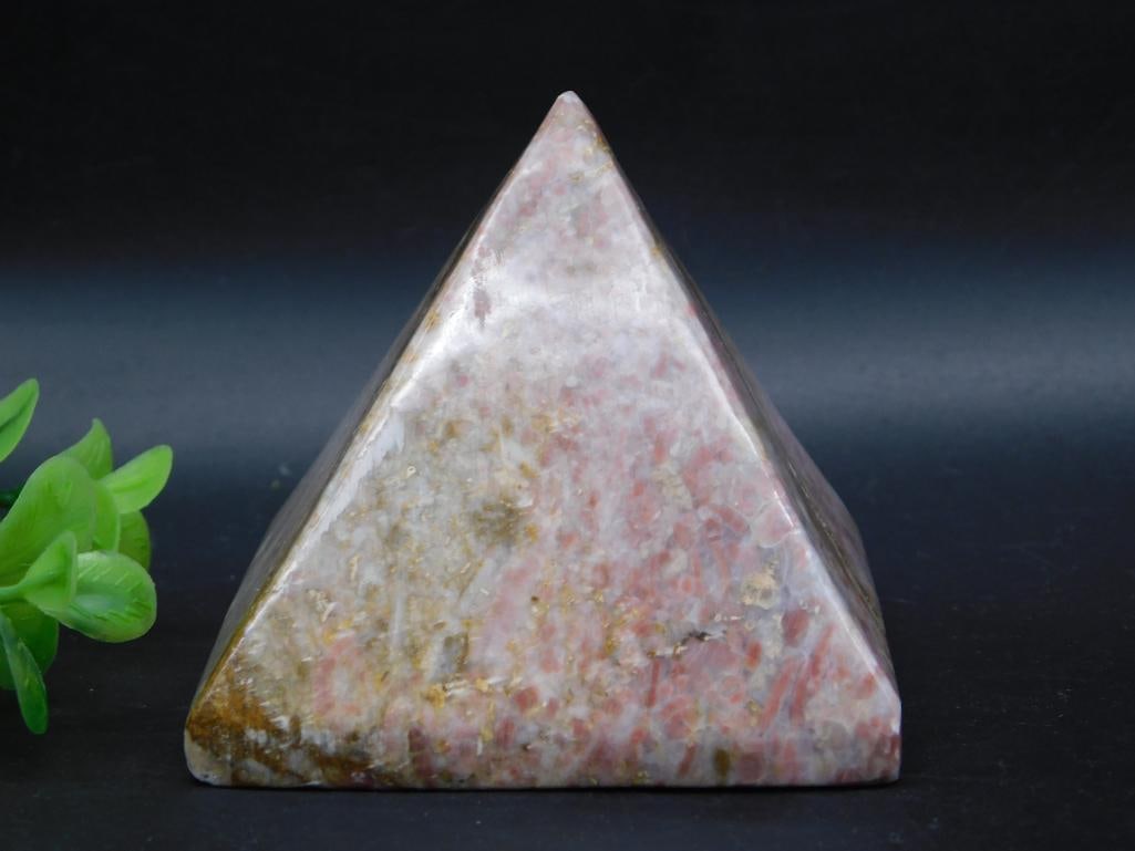 STONE PYRAMID ROCK STONE LAPIDARY SPECIMEN: STONE PYRAMID ROCK STONE LAPIDARY SPECIMEN — Part of our Discover Vintage Vault, Crystals and Gems auction at HATMAN'S Auctions! Please see photos for measurements and condition. YES, we have in-hou