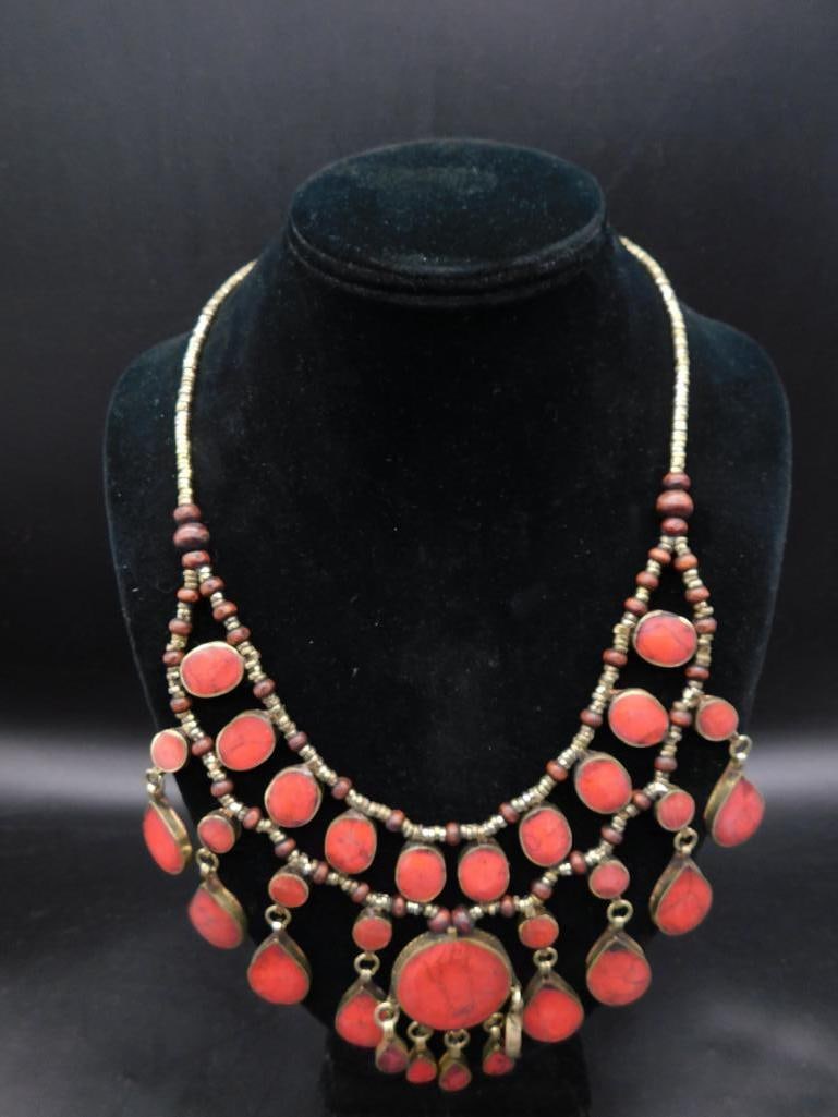 RED JASPER BIB STYLE NECKLACE ROCK STONE LAPIDARY SPECIMEN: RED JASPER BIB STYLE NECKLACE ROCK STONE LAPIDARY SPECIMEN — Part of our Discover Vintage Vault, Crystals and Gems auction at HATMAN'S Auctions! Please see photos for measurements and condition.