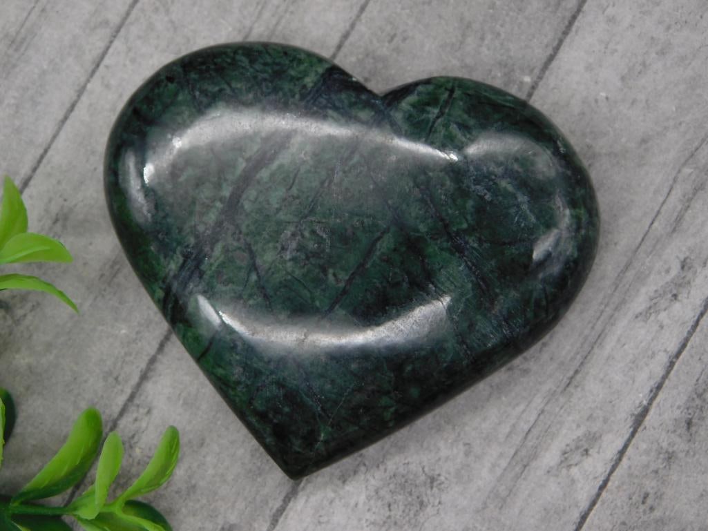 NEPHRITE JADE HEART ROCK STONE LAPIDARY SPECIMEN: NEPHRITE JADE HEART ROCK STONE LAPIDARY SPECIMEN — Part of our Discover Vintage Vault, Crystals and Gems auction at HATMAN'S Auctions! Please see photos for measurements and condition. YES, we have