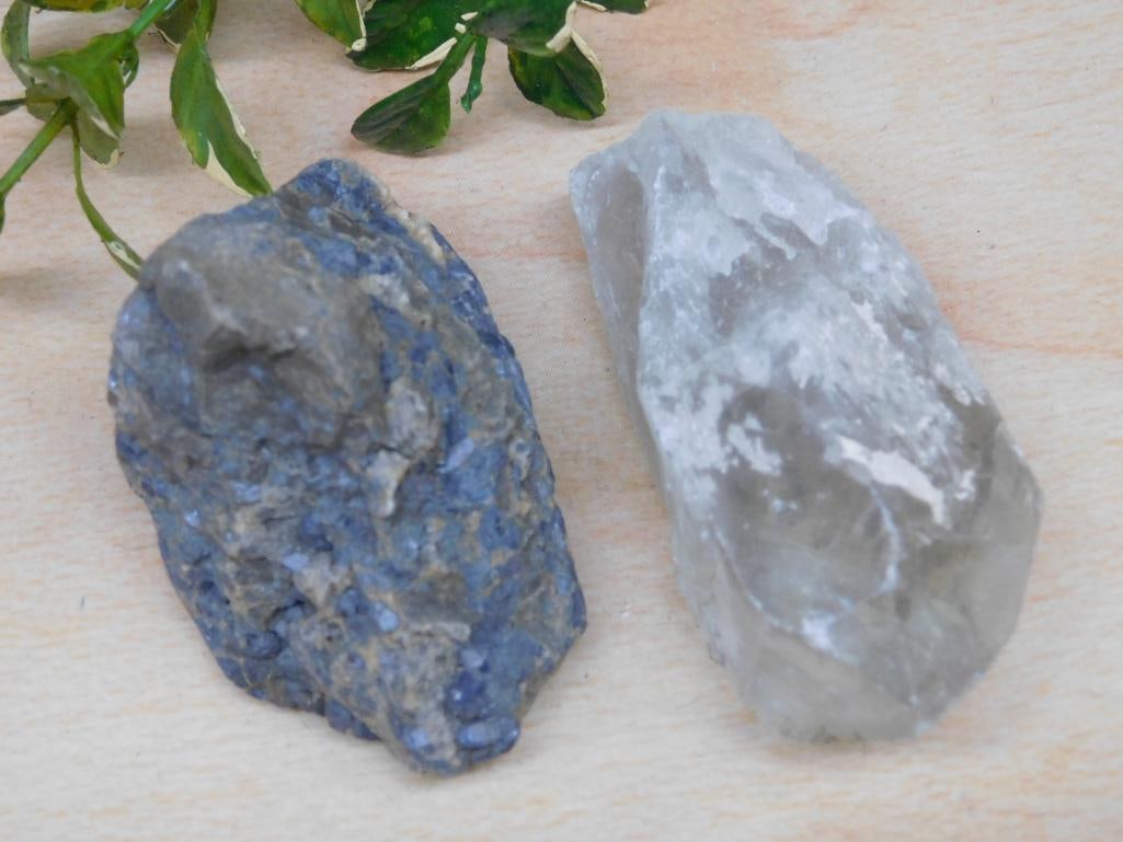 MIXED LOT ROCK STONE LAPIDARY SPECIMEN: MIXED LOT ROCK STONE LAPIDARY SPECIMEN — Part of our Discover Sunken Cove, Crystals and Gems auction at HATMAN'S Auctions! Please see photos for measurements and condition. YES, we have in-house