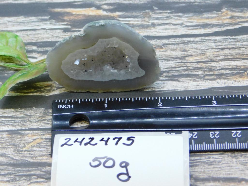 GEODE ROCK STONE LAPIDARY SPECIMEN - 2