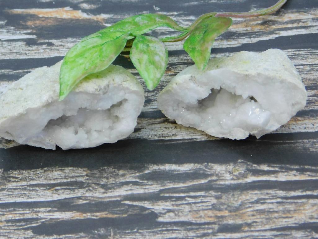 GEODE ROCK STONE LAPIDARY SPECIMEN (1 of 2)