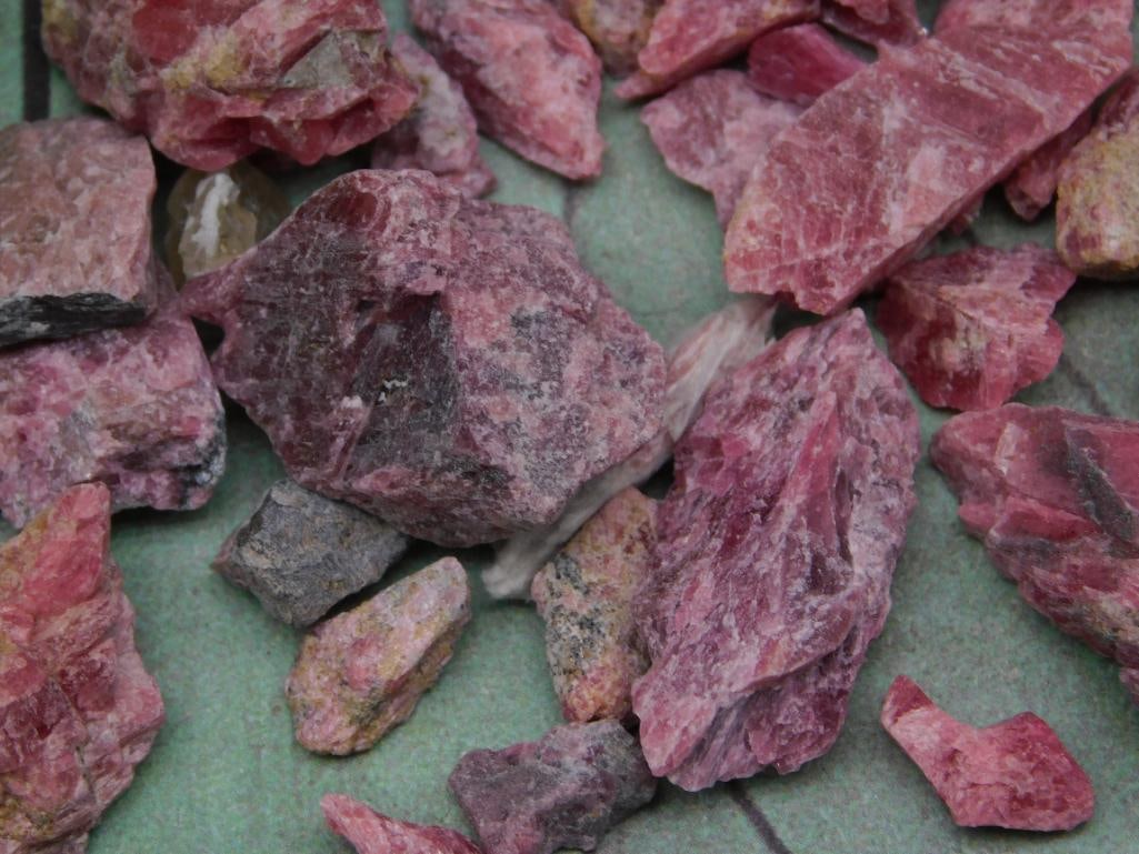 GEM RHODONITE ROCK STONE LAPIDARY SPECIMEN - 2